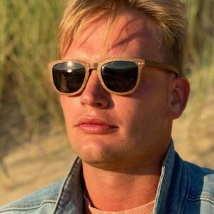 Cheaq wood sunglasses